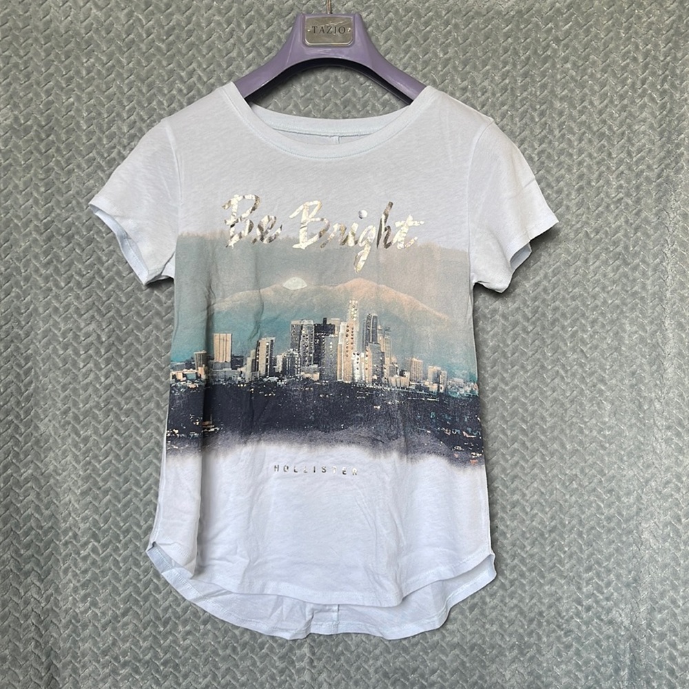 Hollister Tee